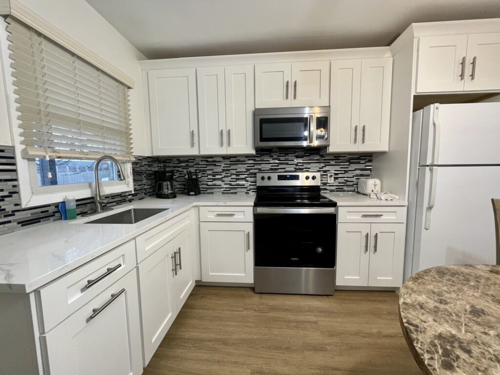 Royal Atlantic Beach Resorts - Kitchen