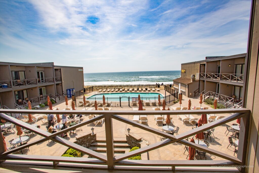 Royal Atlantic Beach Resorts - Pool Side Ocean Balcony View Room A-1